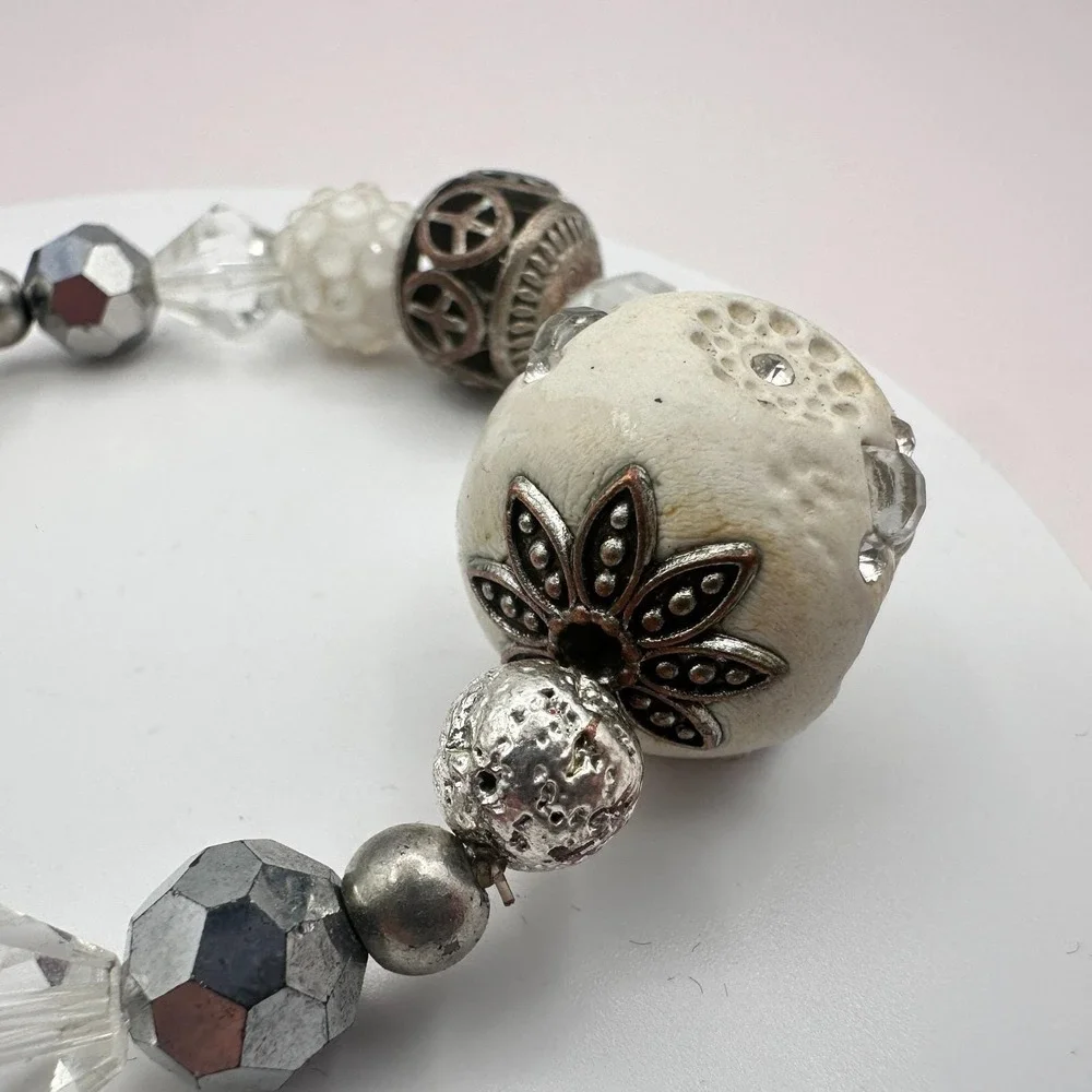Vintage 90s Y2K Clear Rhinestone Peace Sign Beaded Bracelet Boho Women's Jewelry